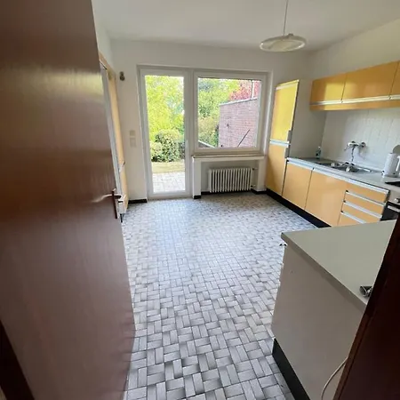 Gasthuis Haus Haller 5 *