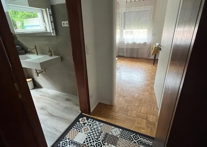 招待所 Haus Haller 5 *